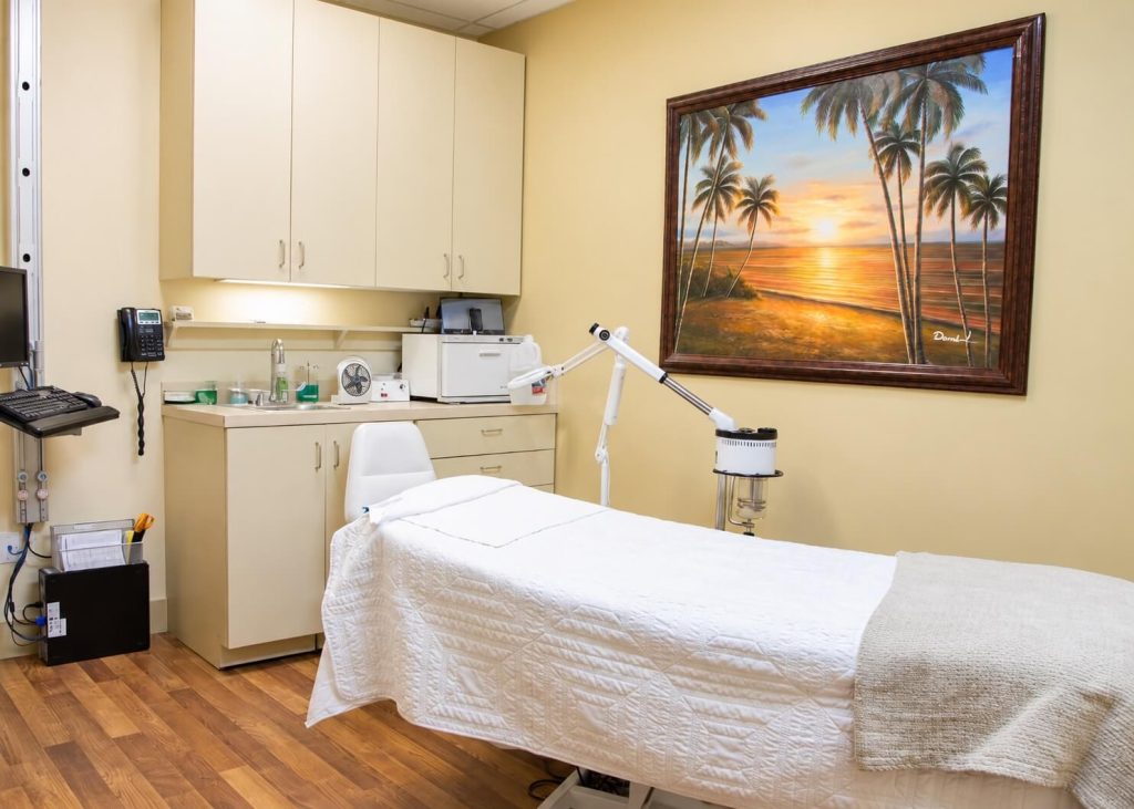 A treatment room at Golden State Dermatology's Thousand Oaks office